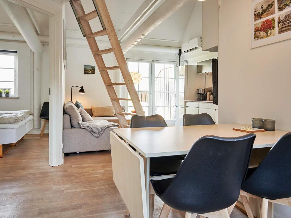 5 Person Holiday Home In Aakirkeby Экстерьер фото
